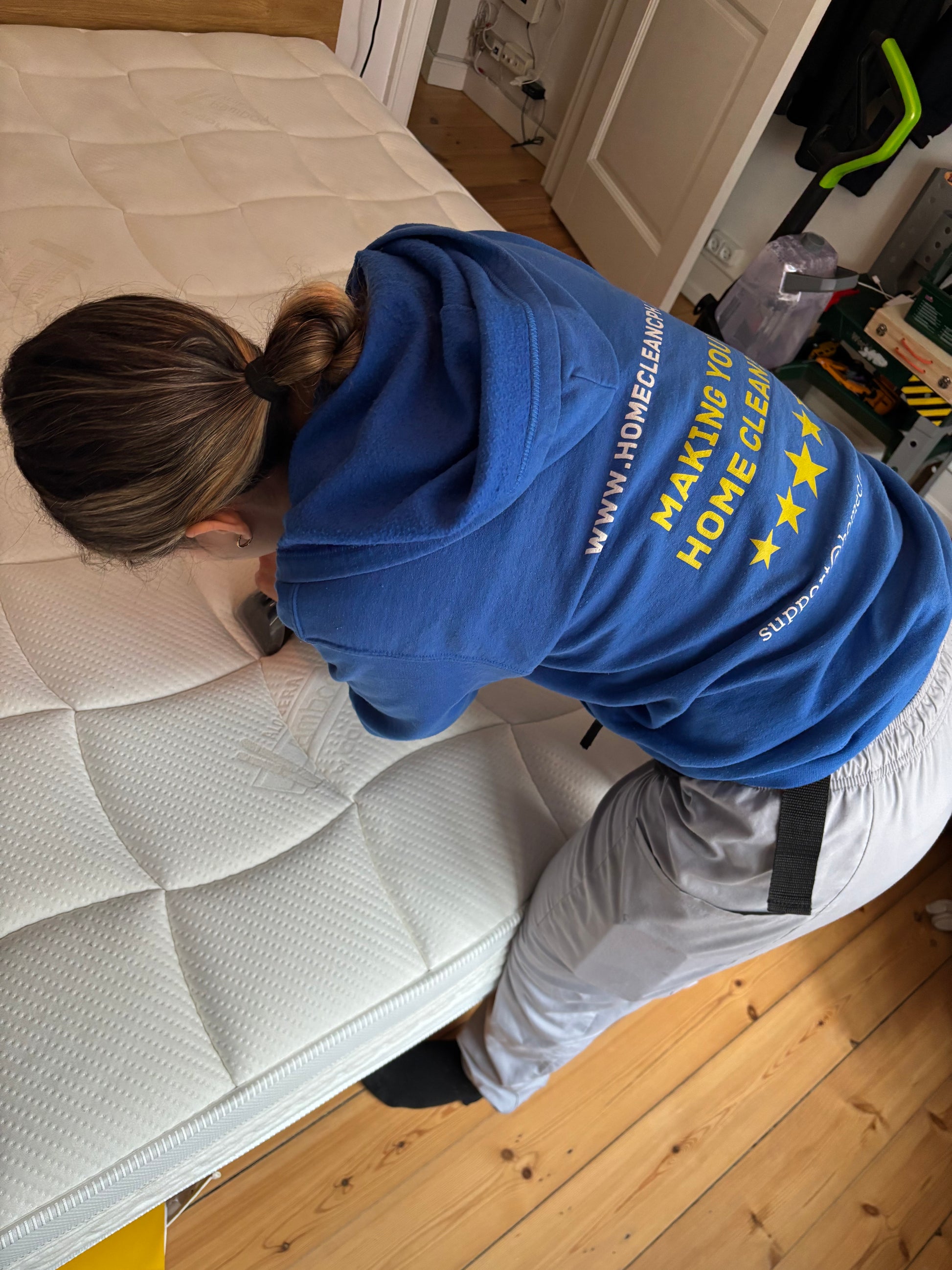 Professional mattress cleaning service in Copenhagen, ensuring a fresh and hygienic sleep environment.