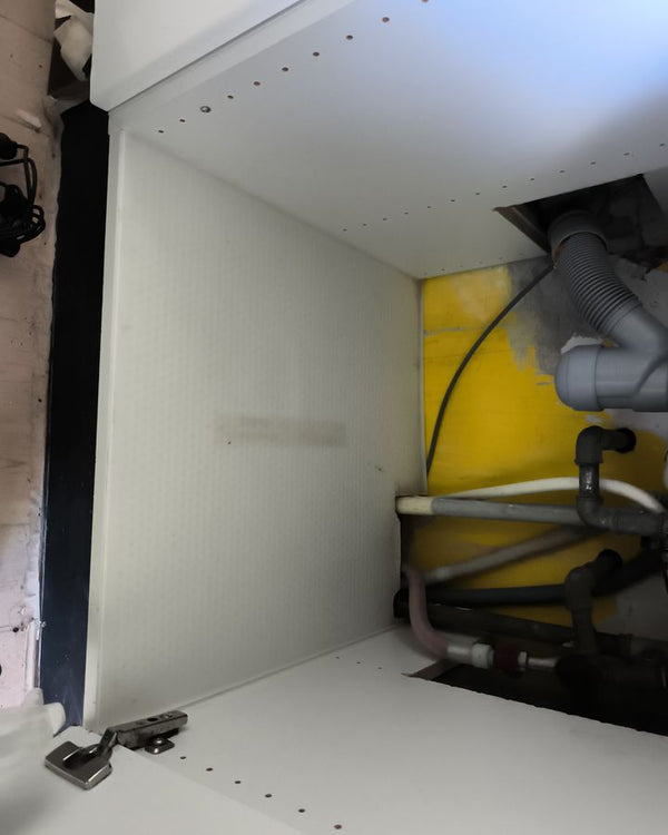 Cupboard under the sink – after
